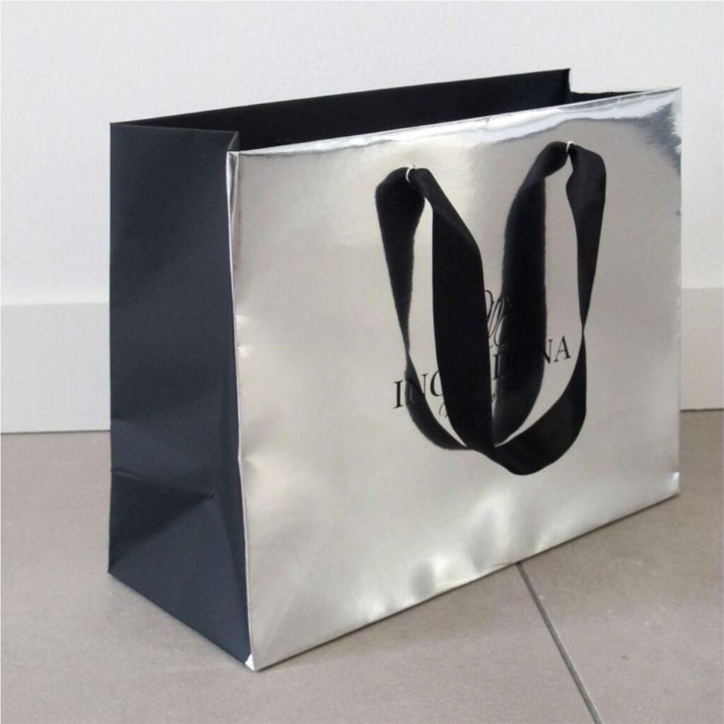 sacolas de papel com laminação metalizada