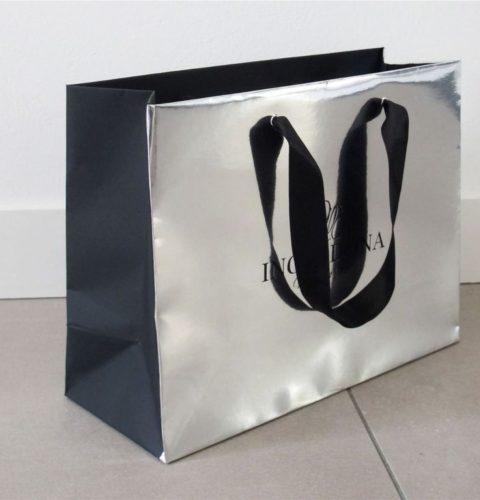 sacolas de papel com laminação metalizada